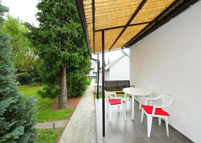 בית נופש Apricot By Interhome בלטונפנבש