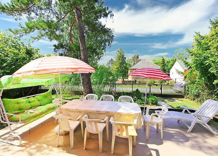 Apricot By Interhome * بالاتونفينيفيس